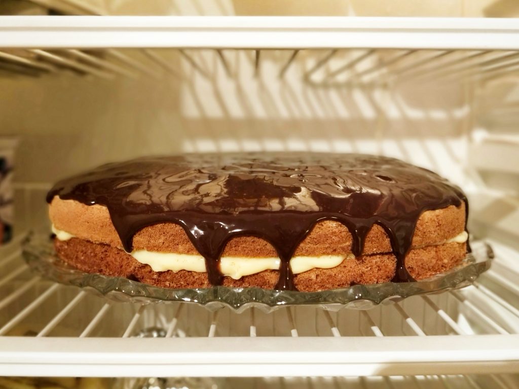 Bostonský krémový koláč v lednici